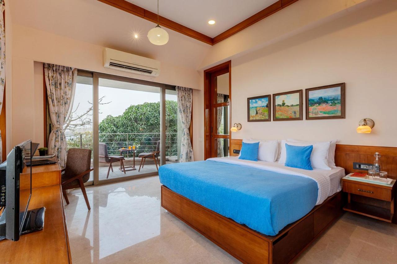 The Blue Horizon By Stayvista - Featuring A Beach-View Villa With A Swimming Pool, Indoor Games, And A Relaxing Balcony Alībāg Buitenkant foto